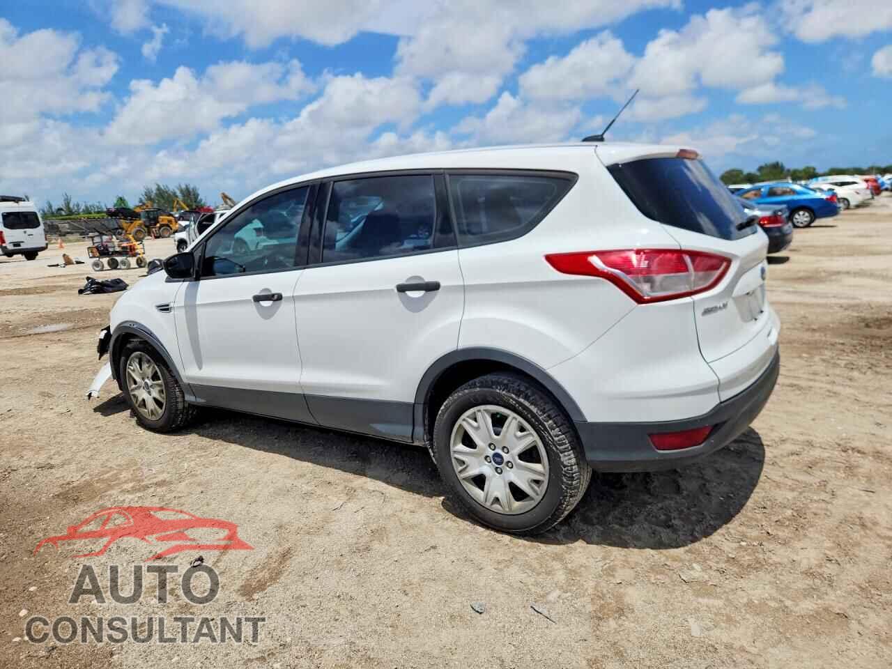 FORD ESCAPE 2015 - 1FMCU0F74FUC81562
