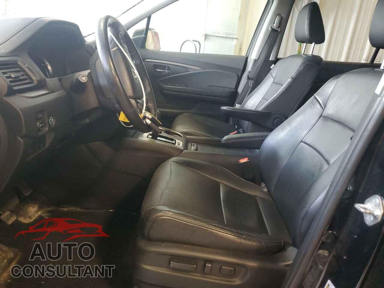 HONDA PILOT 2017 - 5FNYF6H57HB091429