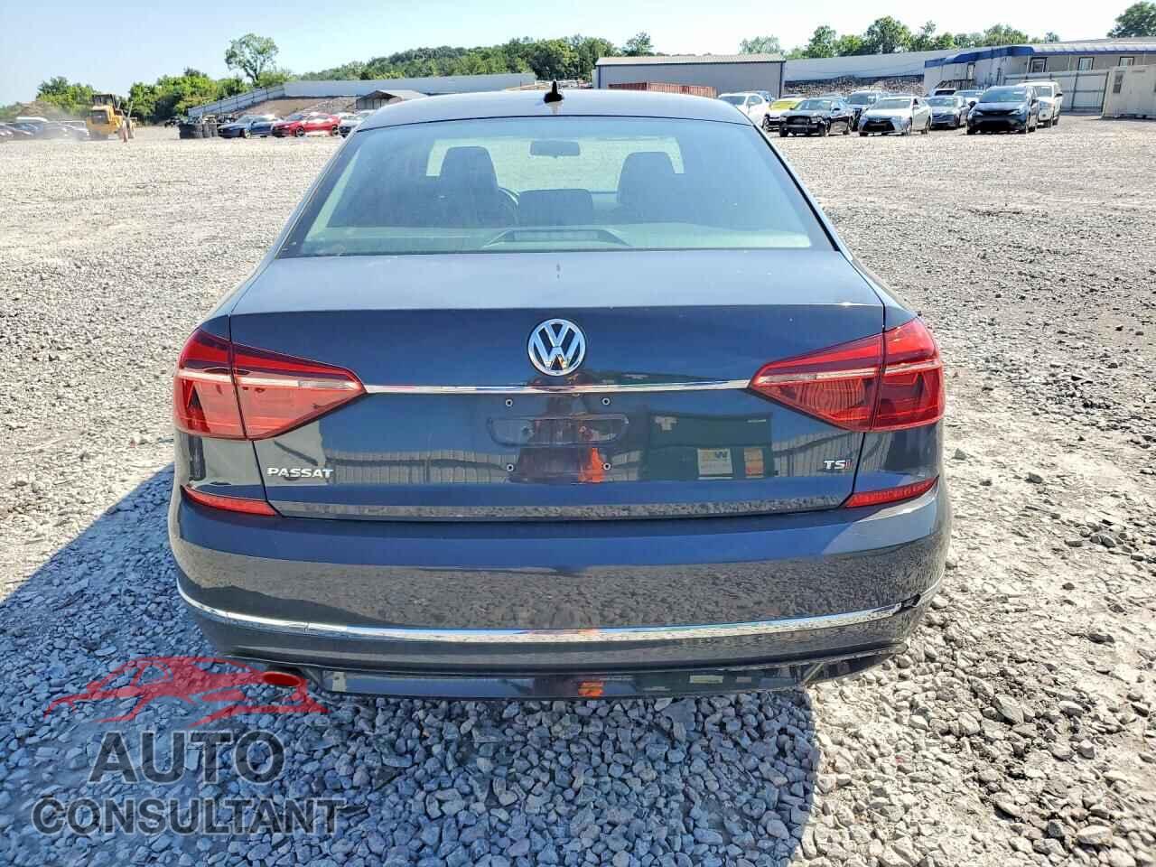 VOLKSWAGEN PASSAT 2017 - 1VWDT7A32HC013169