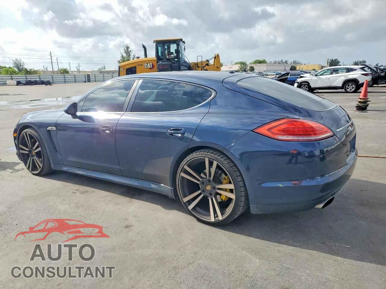 PORSCHE PANAMERA 2011 - WP0AA2A7XBL011680