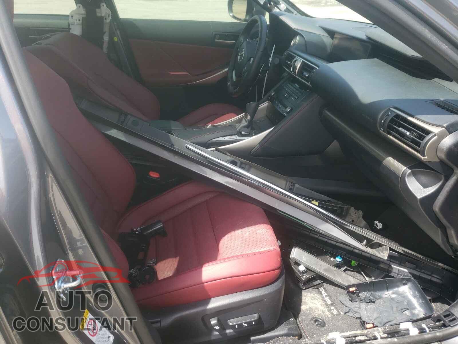 LEXUS IS 2017 - JTHBA1D20H5049011