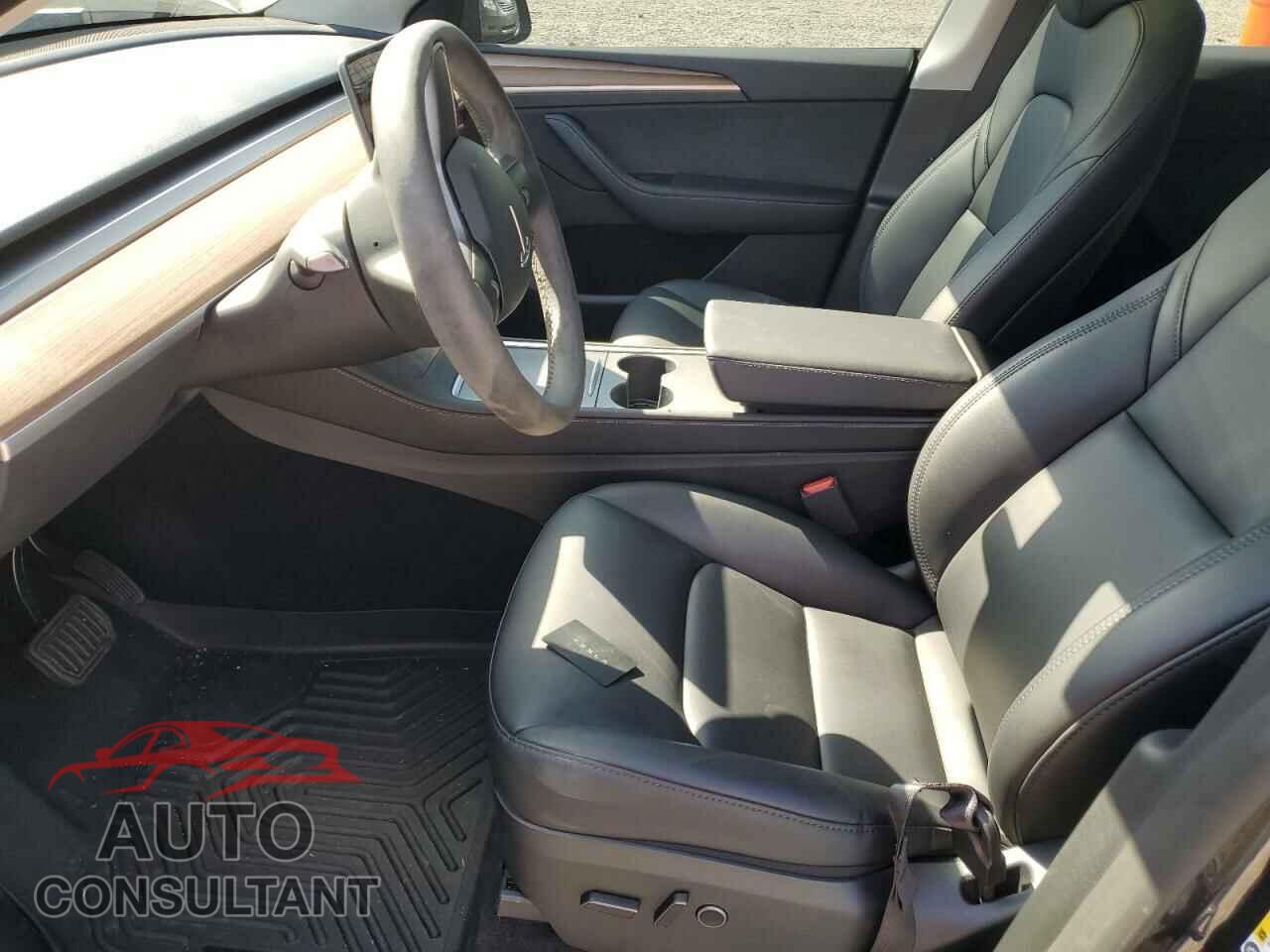 TESLA MODEL Y 2024 - 7SAYGDED1RF100854