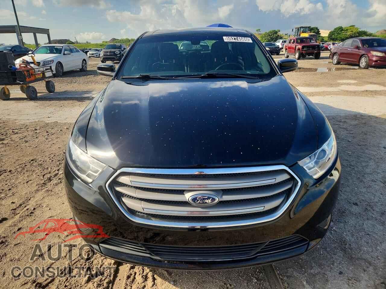 FORD TAURUS 2018 - 1FAHP2E87JG137363