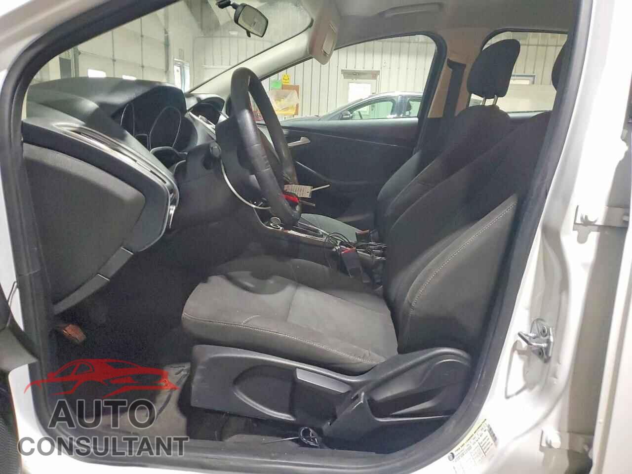 FORD FOCUS 2017 - 1FADP3FE5HL251002