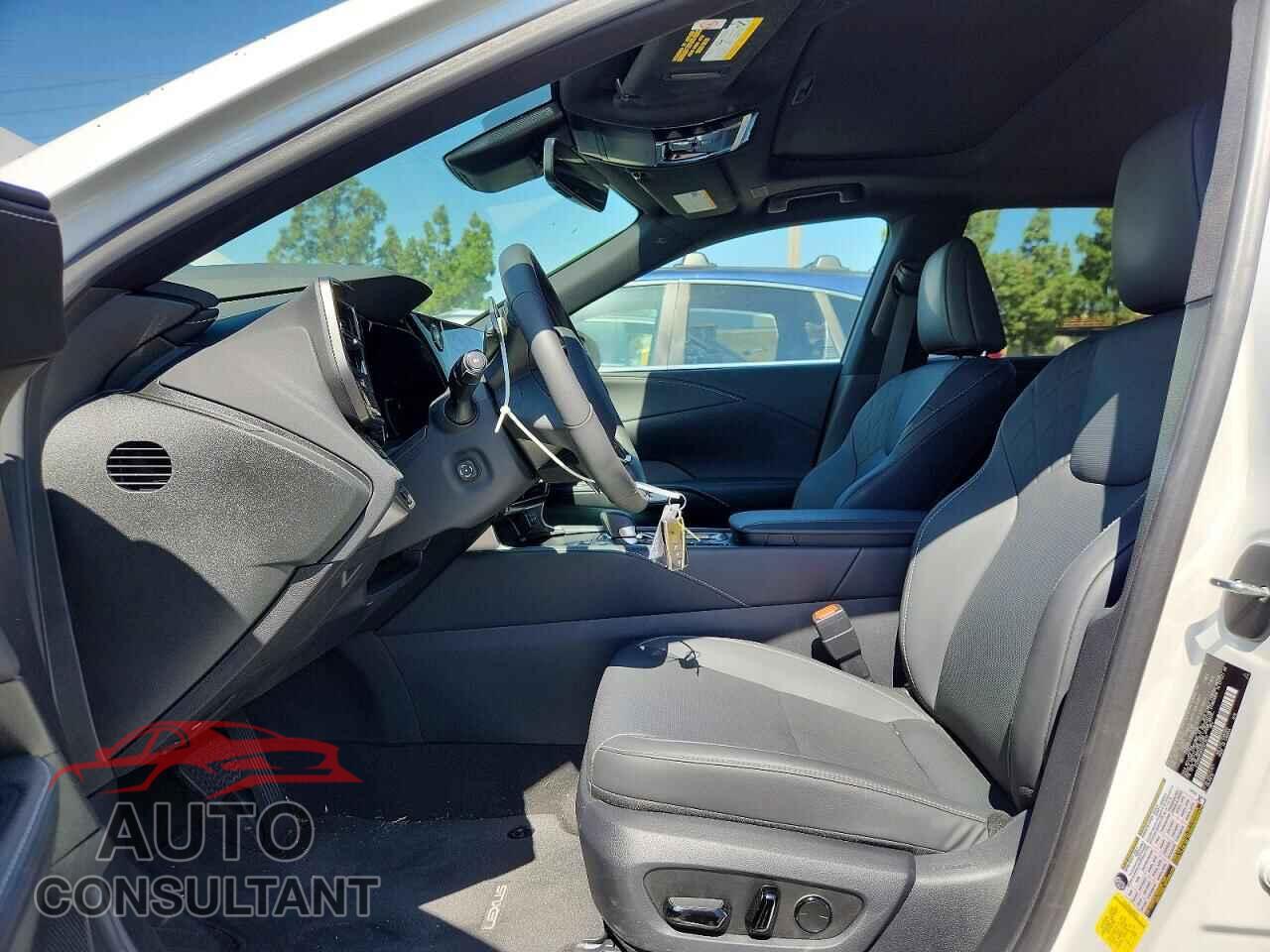 LEXUS UNKNOWN 2025 - 2T2BBMCA4SC073617