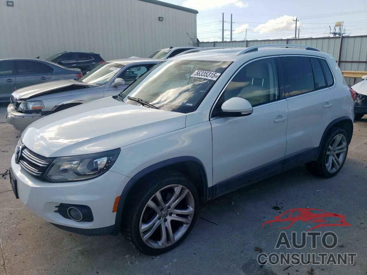VOLKSWAGEN TIGUAN 2016 - WVGBV7AX9GW574808