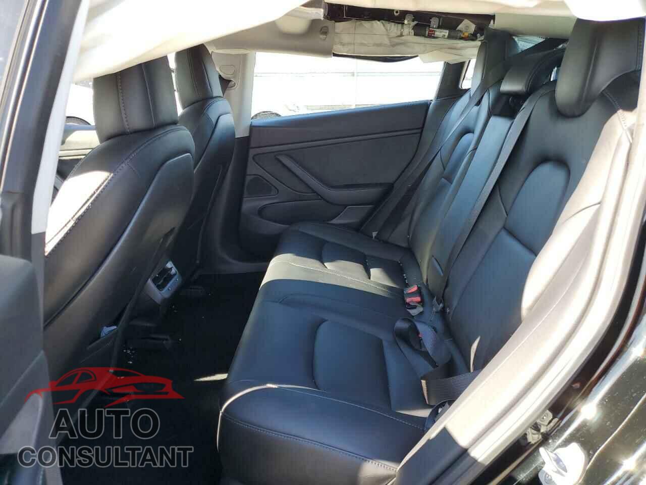 TESLA MODEL 3 2018 - 5YJ3E1EB6JF105420