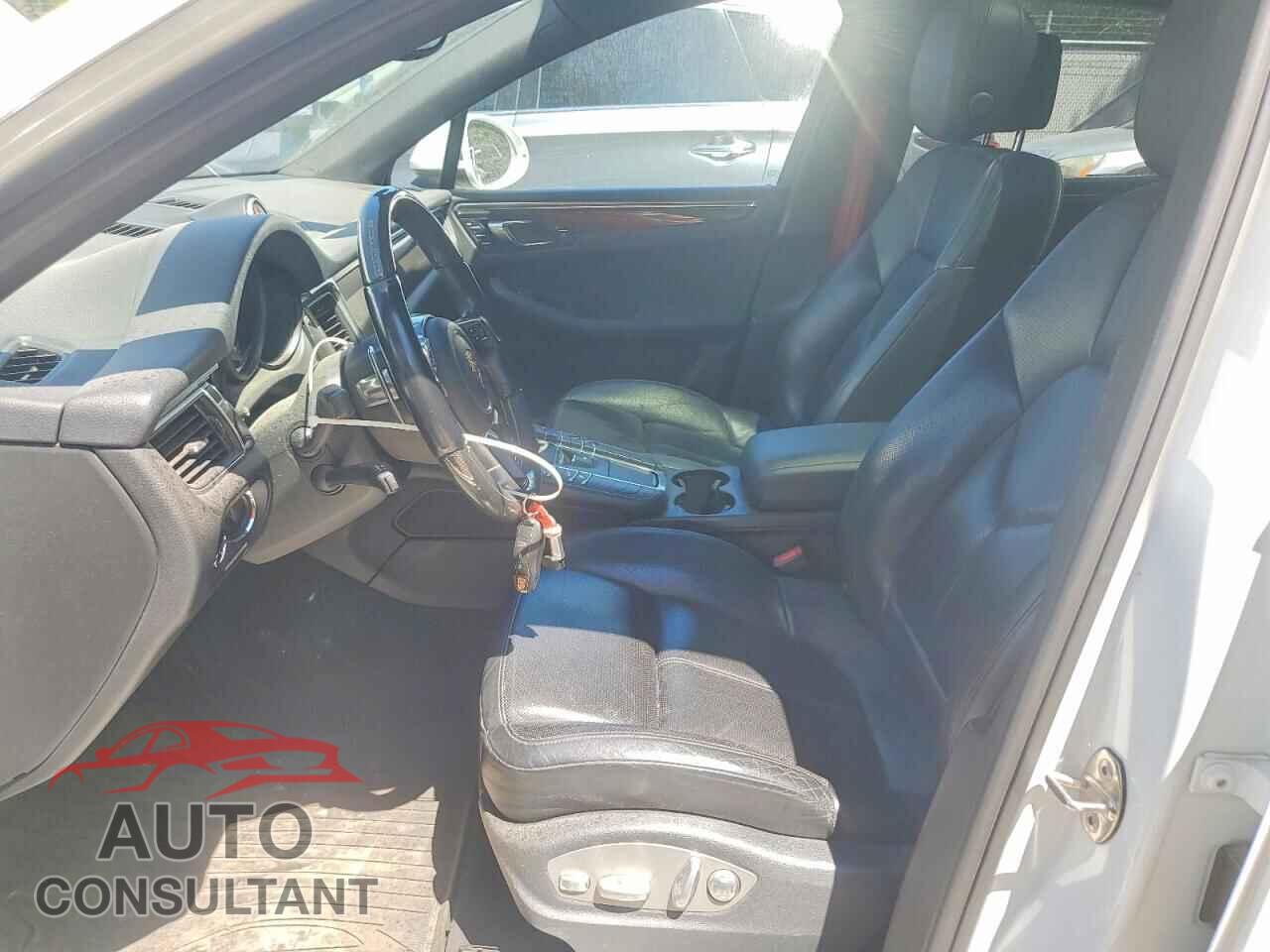PORSCHE MACAN 2015 - WP1AB2A55FLB72406