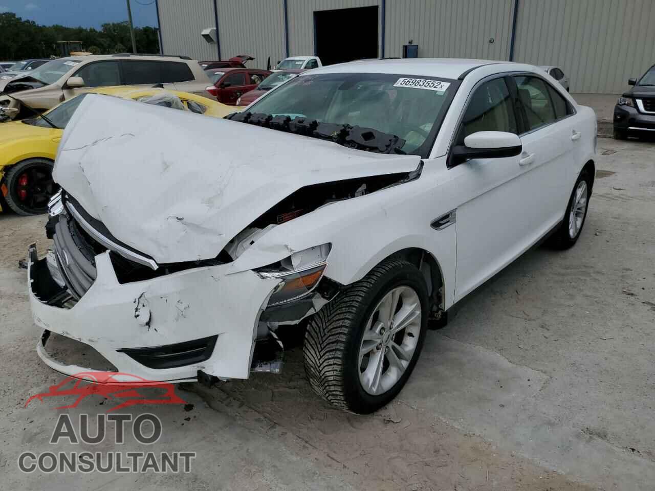 FORD TAURUS 2017 - 1FAHP2E85HG146475