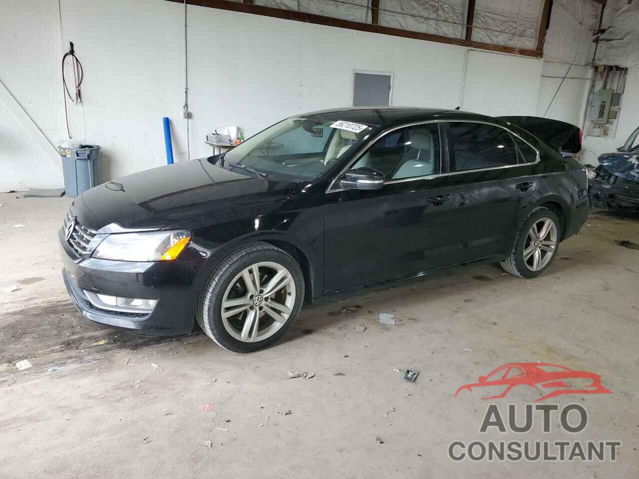 VOLKSWAGEN PASSAT 2015 - 1VWBV7A33FC043196