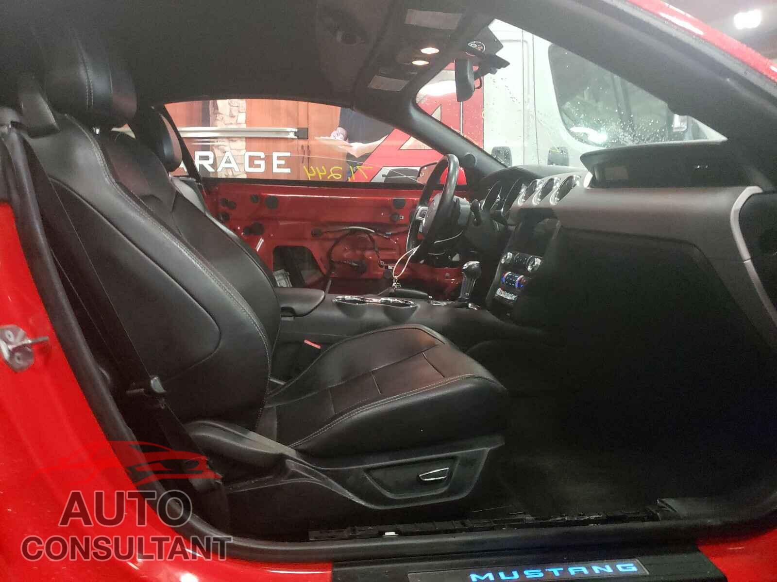 FORD MUSTANG 2016 - 1FATP8UH5G5284591