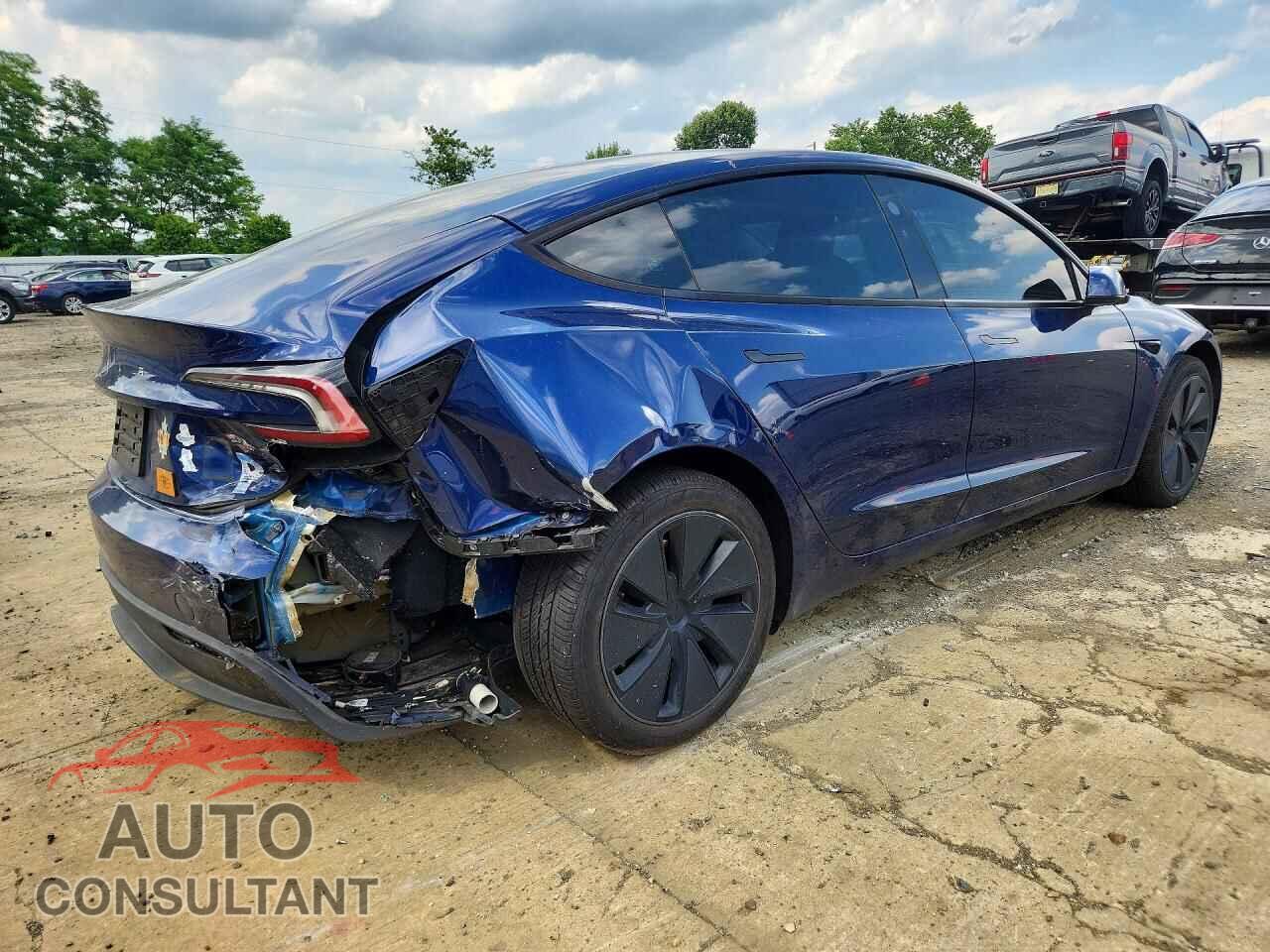 TESLA MODEL 3 2024 - 5YJ3E1EA6RF739989