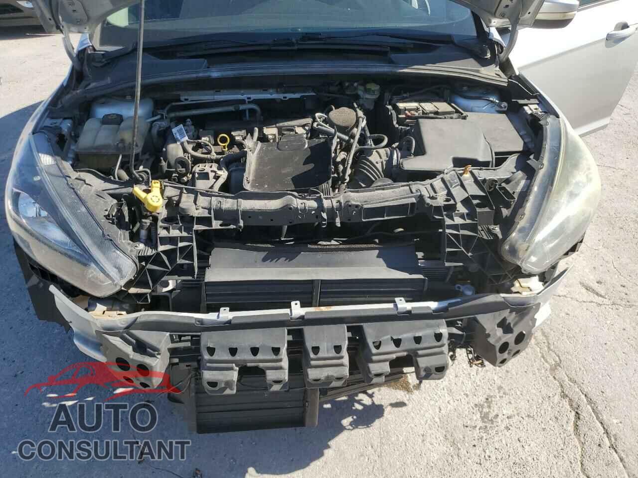 FORD FOCUS 2015 - 1FADP3F25FL283595