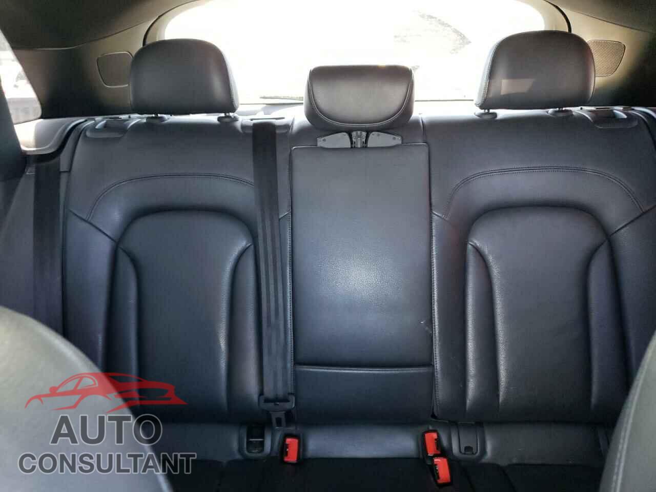 AUDI Q3 2016 - WA1EFCFS1GR005142