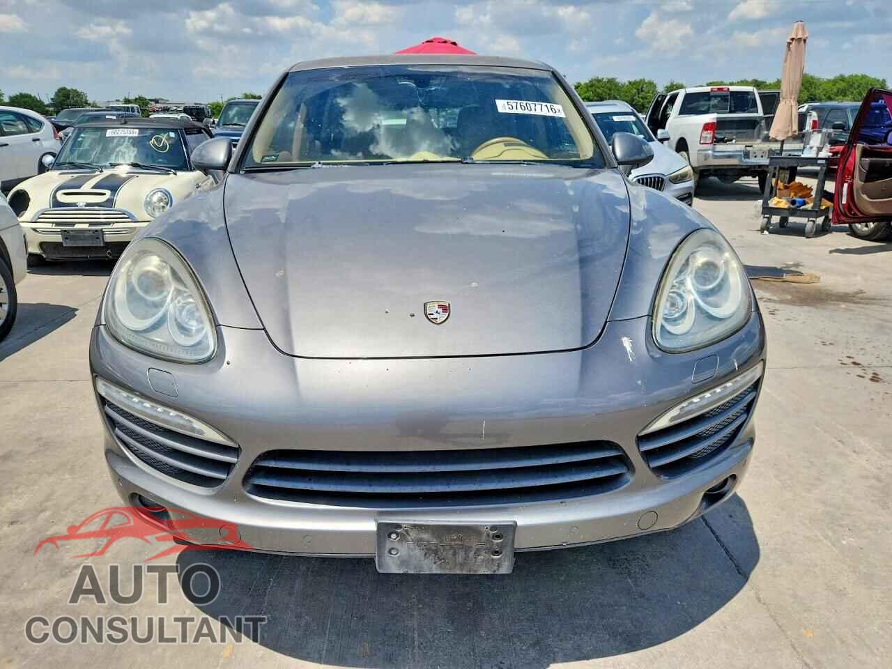 PORSCHE CAYENNE 2011 - WP1AA2A24BLA04100