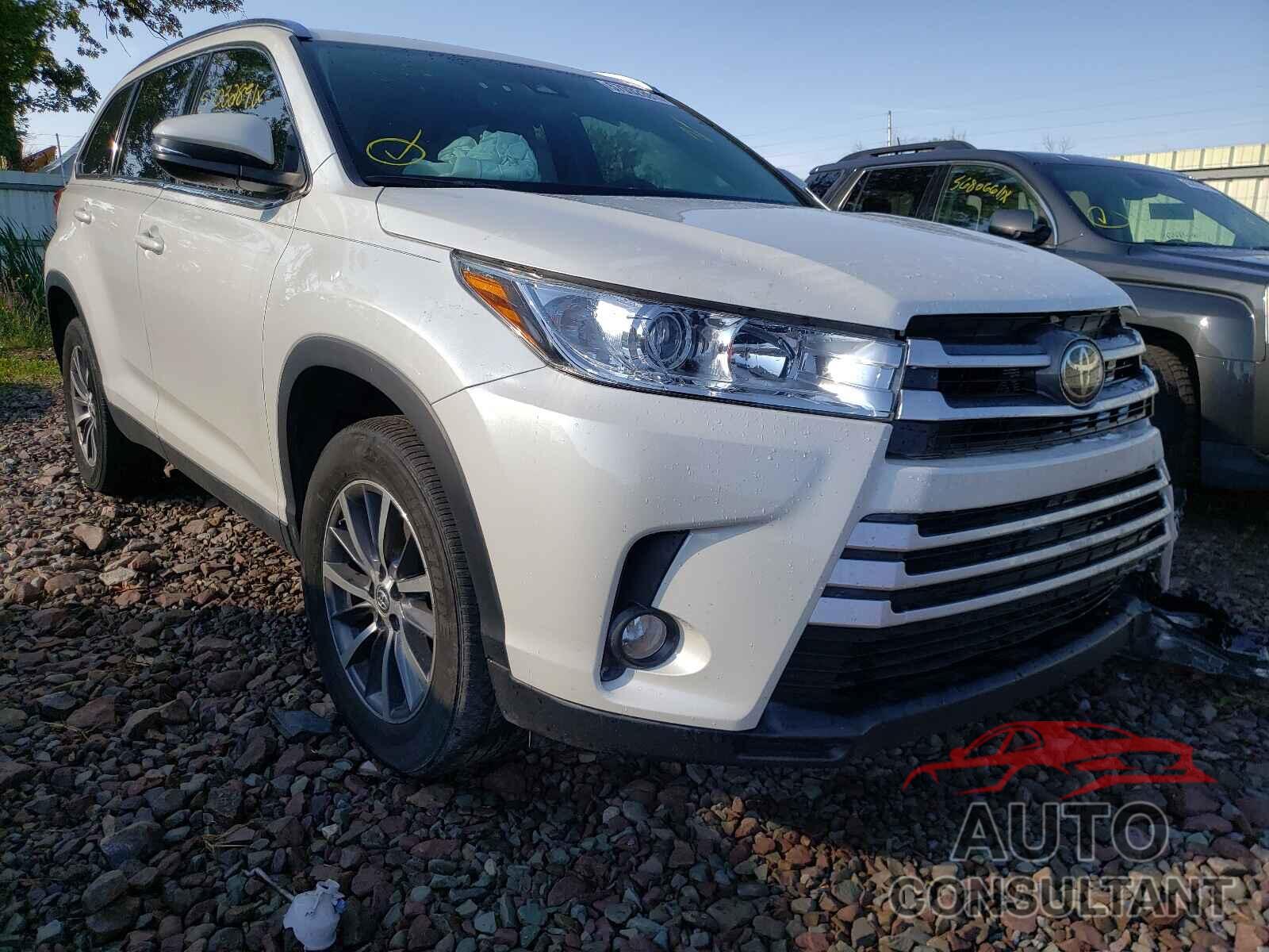 TOYOTA HIGHLANDER 2019 - 5TDKZRFH1KS552378
