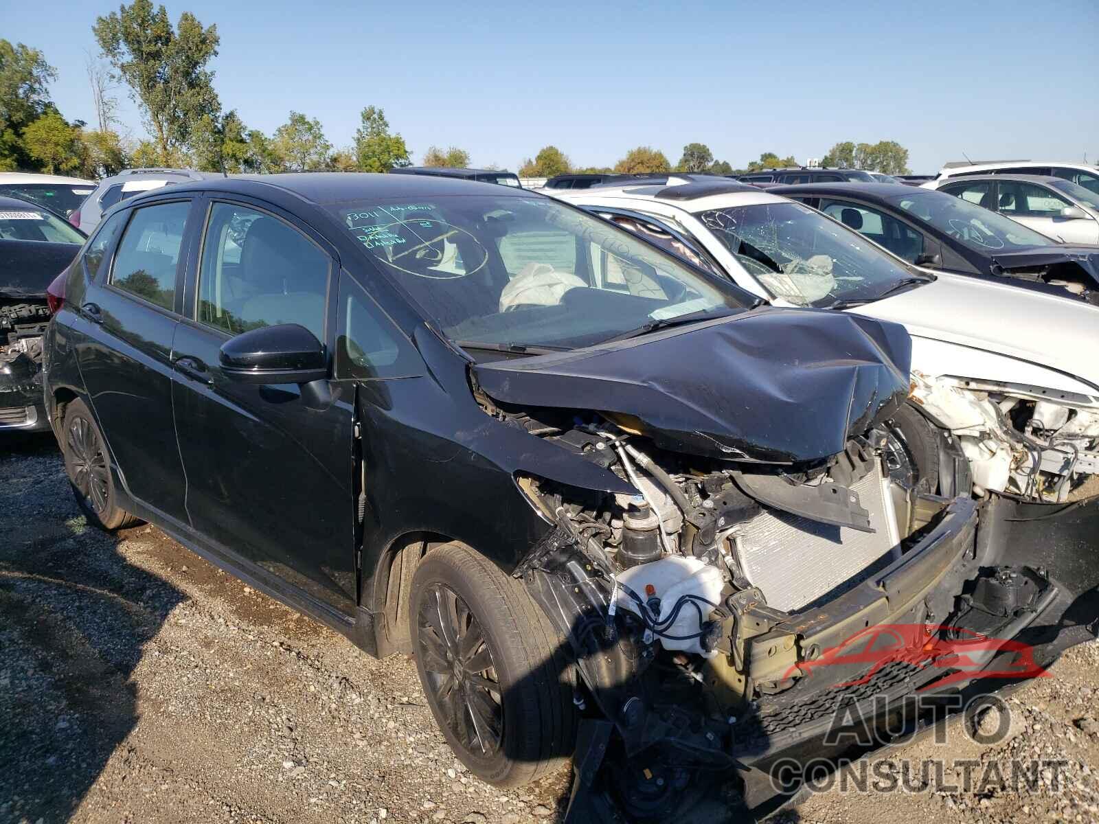 HONDA FIT 2018 - 3HGGK5G66JM715705