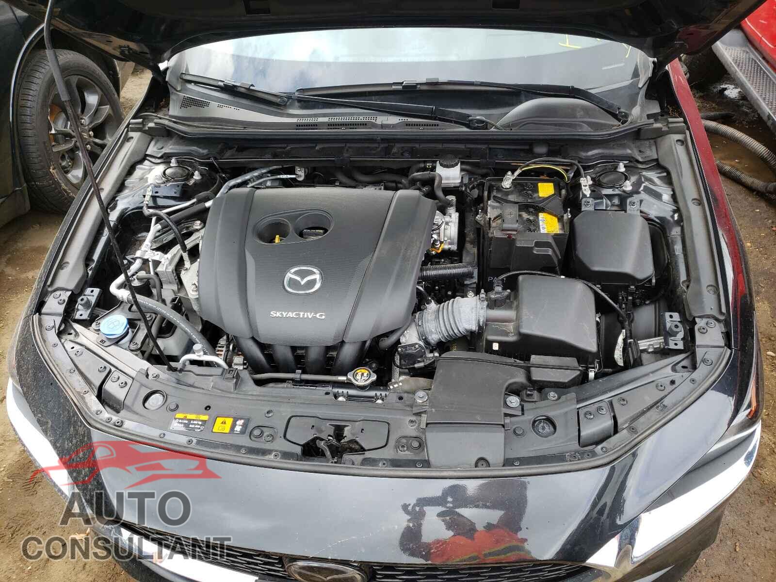MAZDA 3 2019 - JM1BPACM8K1101258