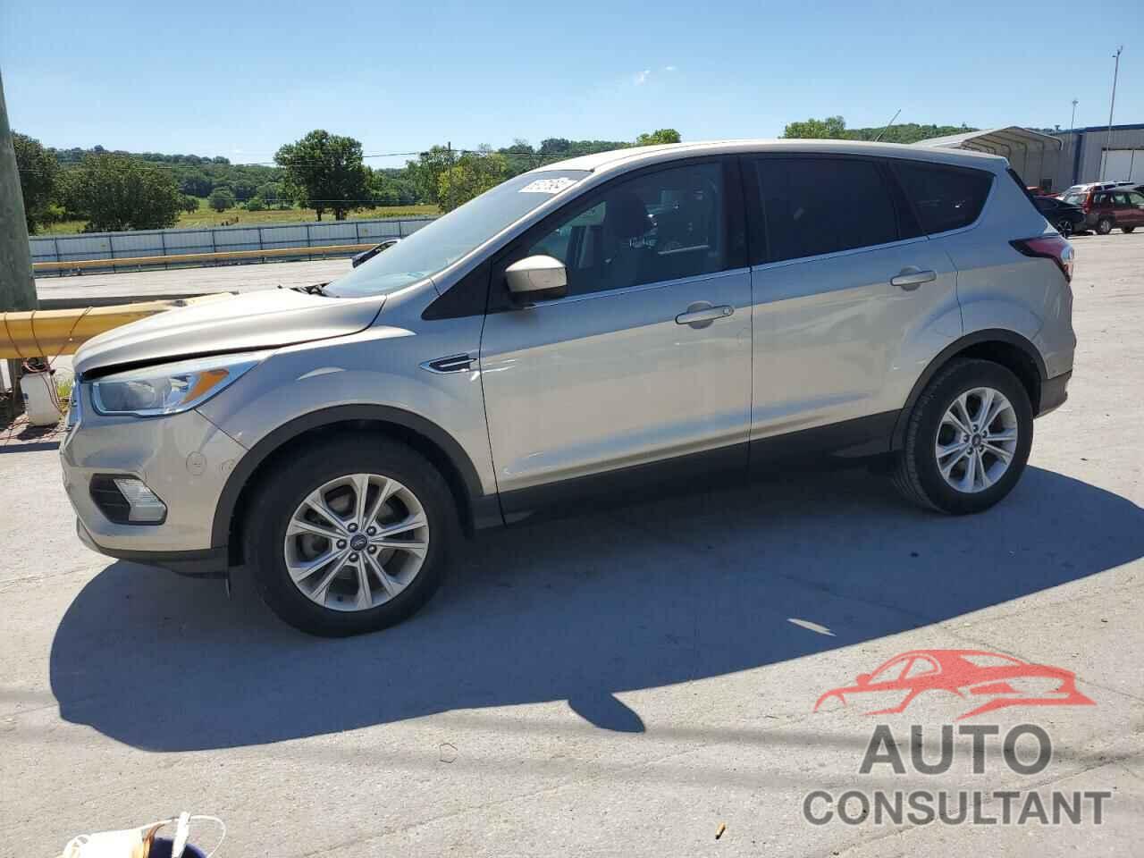 FORD ESCAPE 2017 - 1FMCU0GD6HUD15704