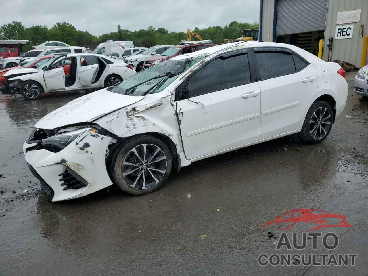 TOYOTA COROLLA 2018 - 2T1BURHEXJC011600