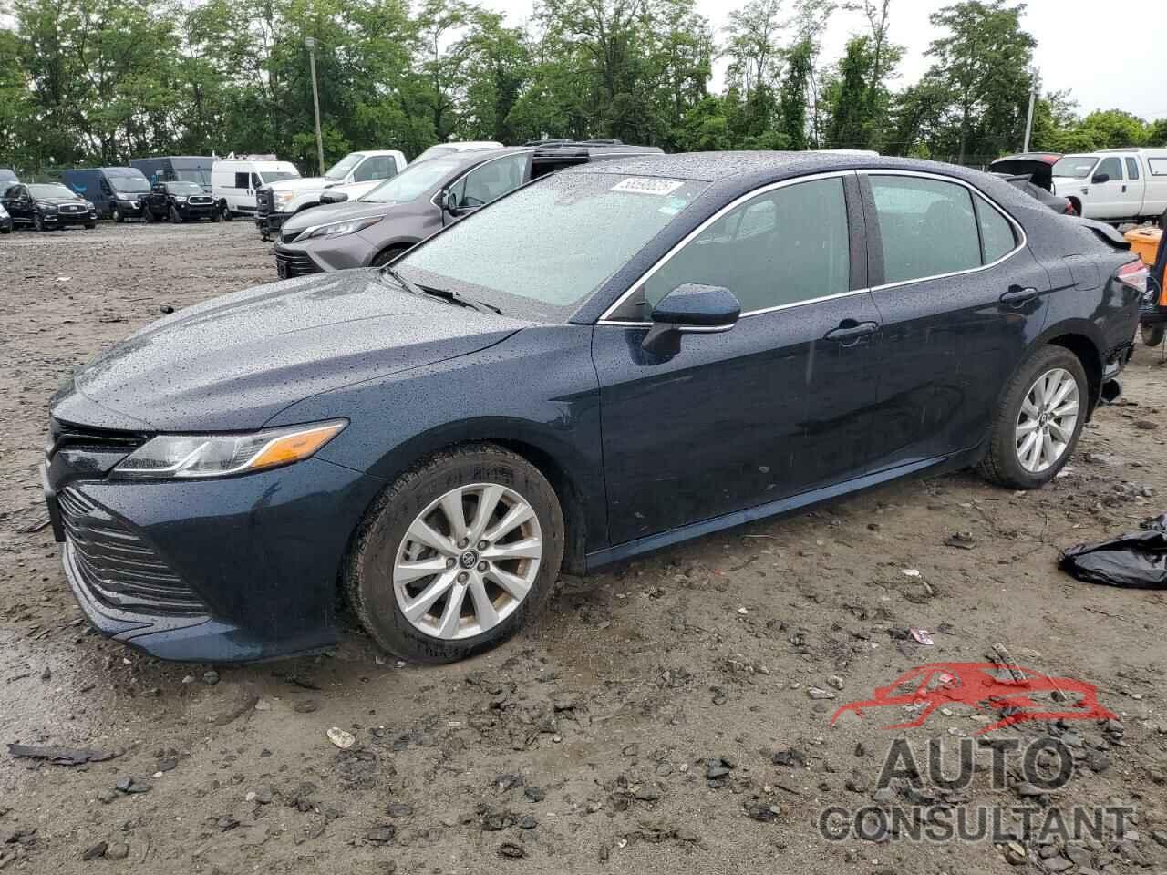 TOYOTA CAMRY 2018 - 4T1B11HK7JU512071