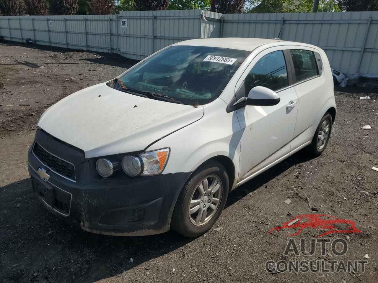 CHEVROLET SONIC 2015 - 1G1JC6SH4F4167246