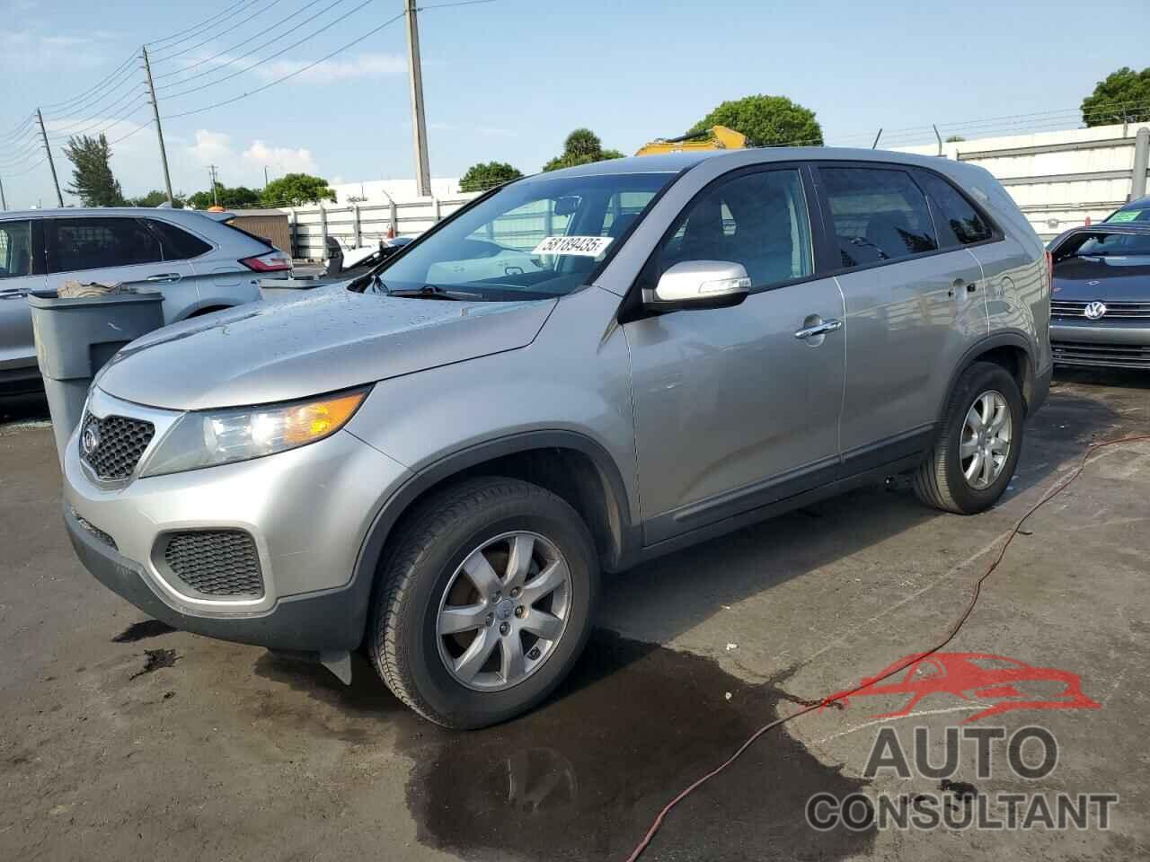 KIA SORENTO 2013 - 5XYKT3A11DG379163