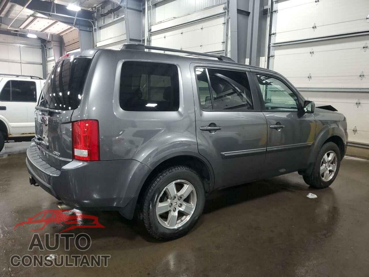 HONDA PILOT 2011 - 5FNYF4H71BB079824