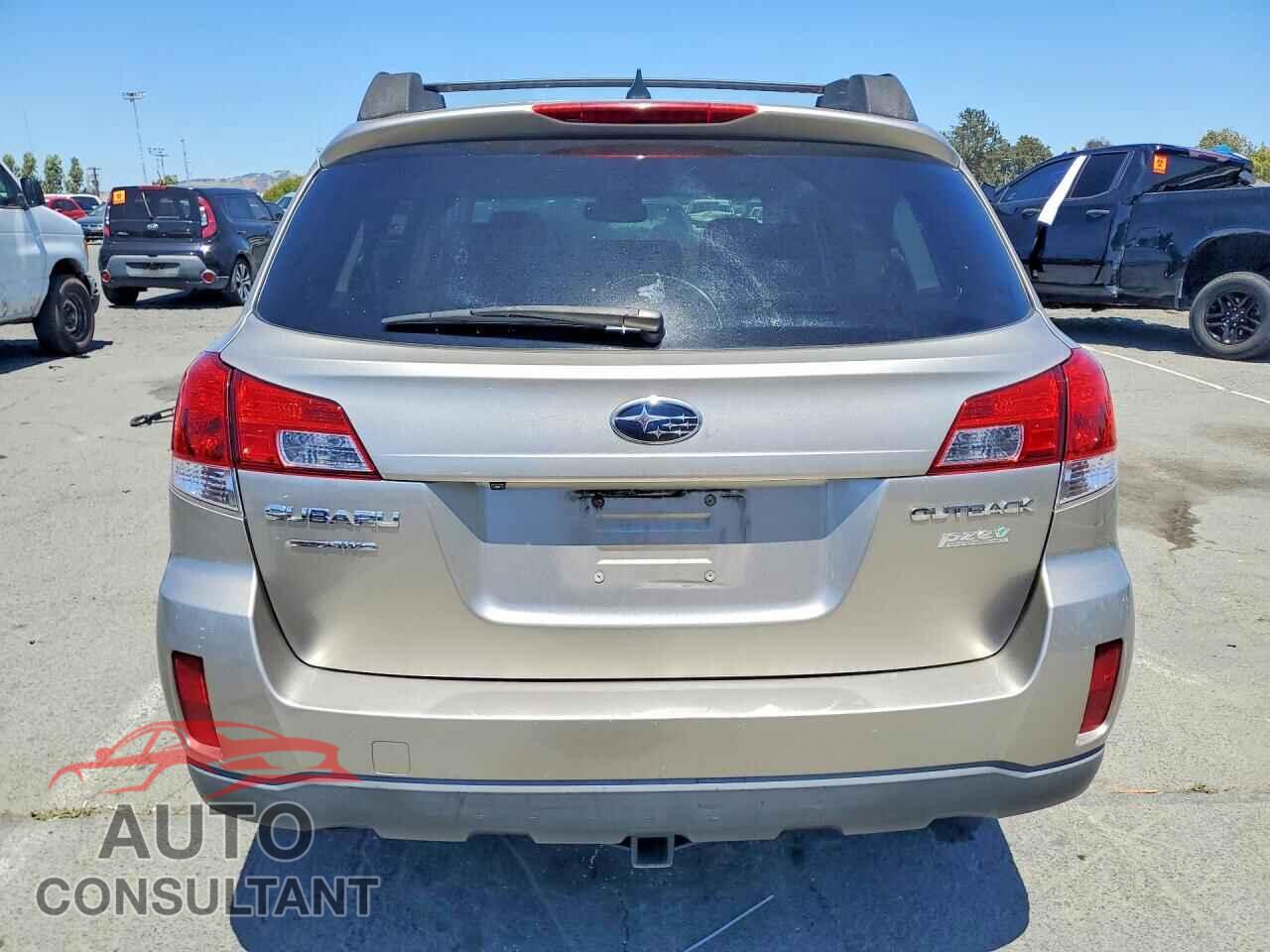 SUBARU OUTBACK 2014 - 4S4BRBLC5E3325695