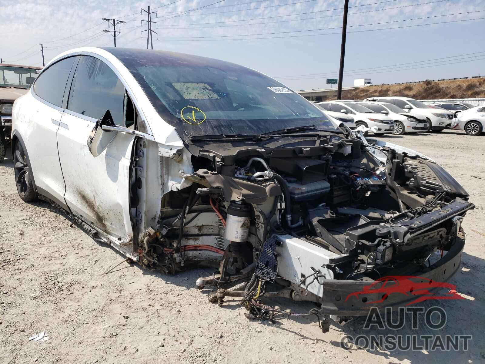 TESLA MODEL X 2019 - 5YJXCAE43KF212662