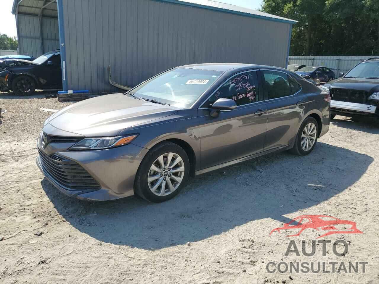 TOYOTA CAMRY 2018 - 4T1B11HK7JU529372