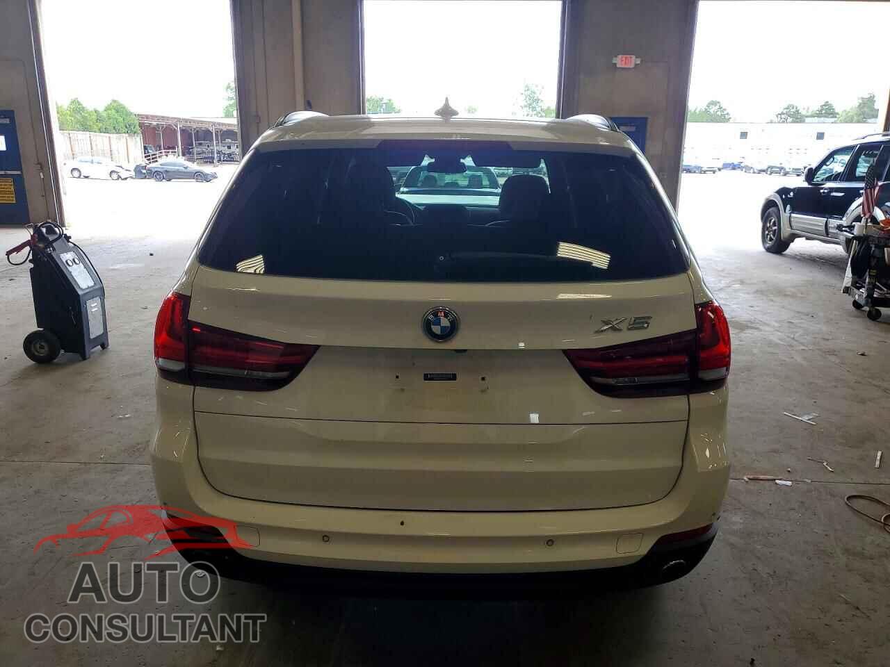 BMW X5 2015 - 5UXKR0C59F0P14237