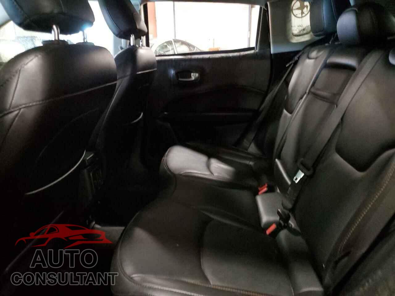 JEEP COMPASS 2020 - 3C4NJDCB5LT116390