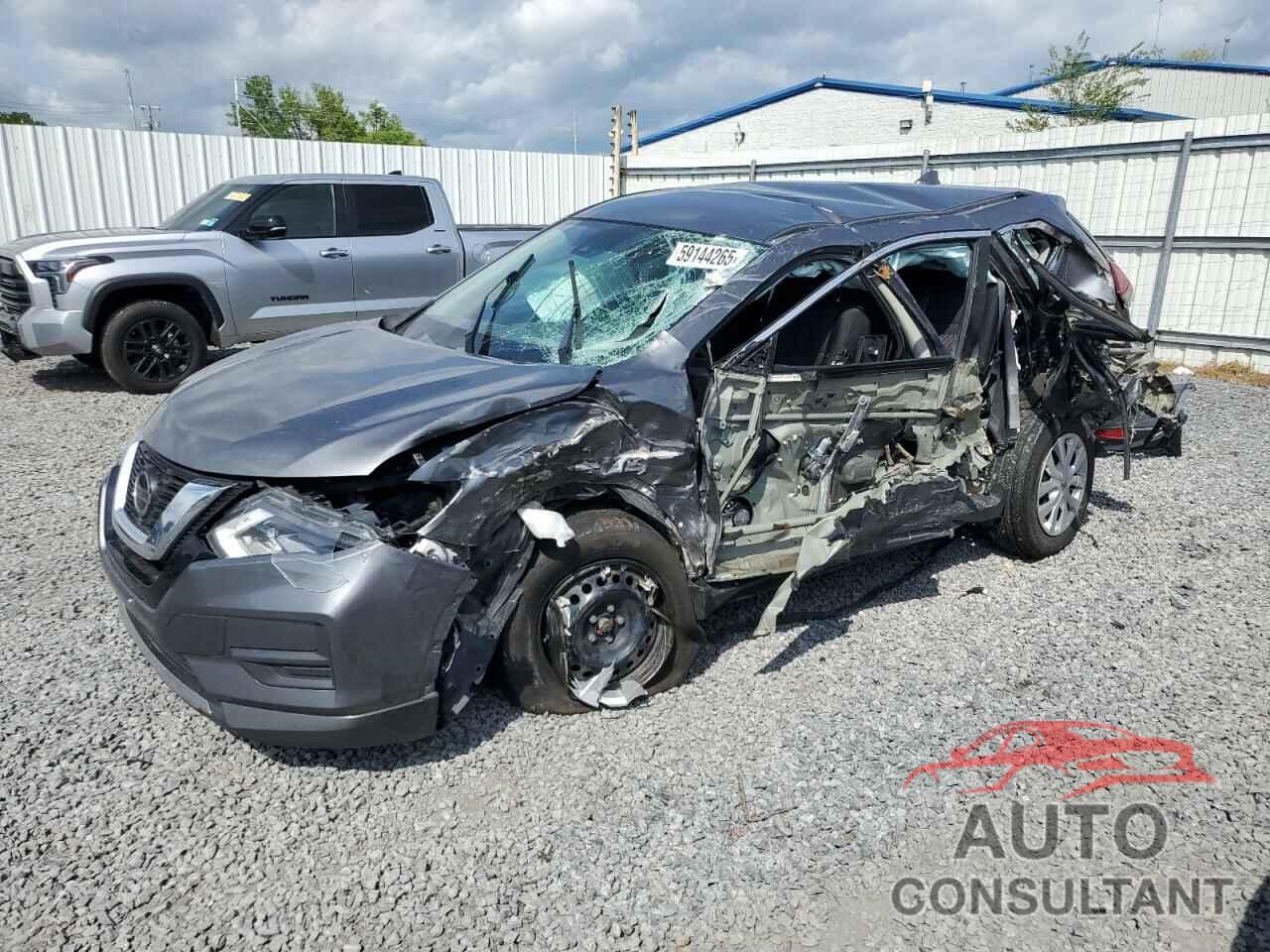 NISSAN ROGUE 2019 - 5N1AT2MV5KC843864
