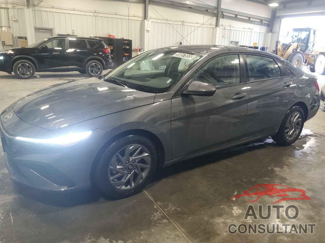 HYUNDAI ELANTRA 2024 - KMHLM4DG2RU776860