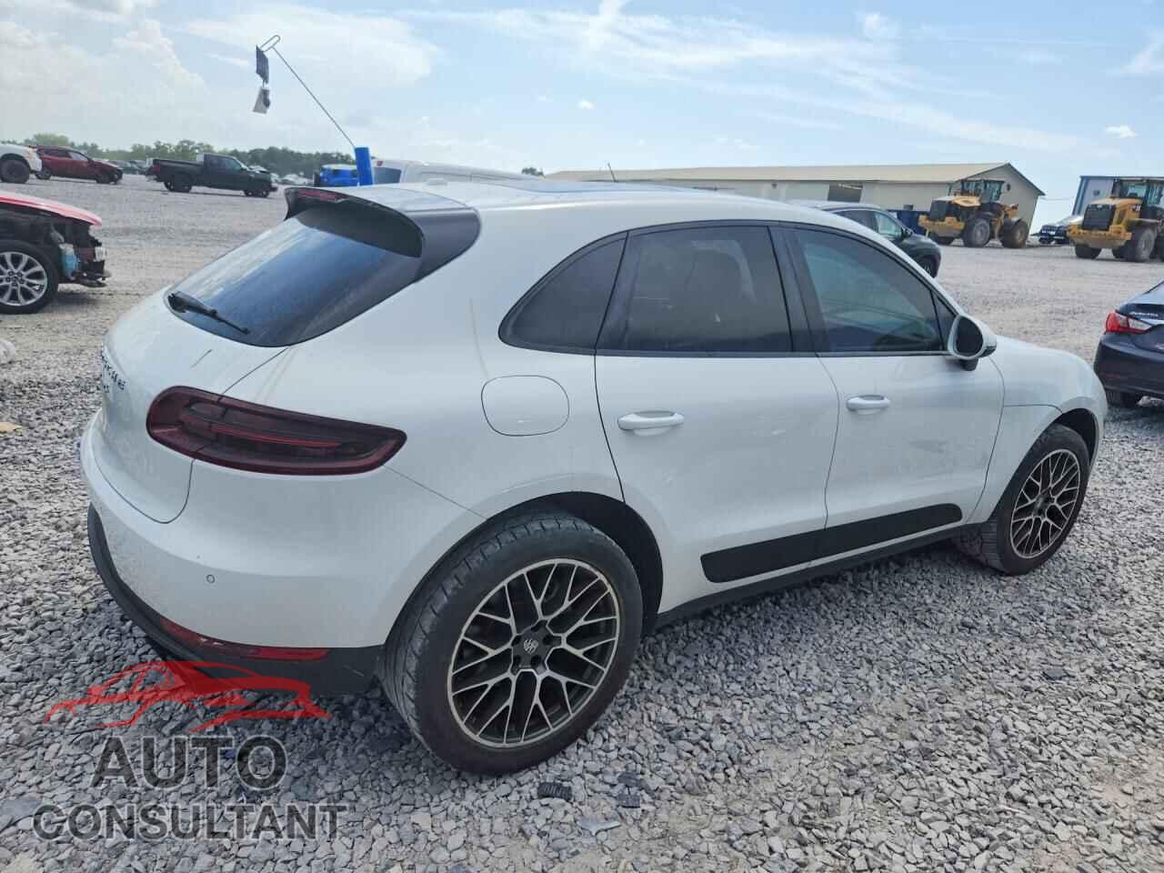 PORSCHE MACAN 2015 - WP1AB2A52FLB43073