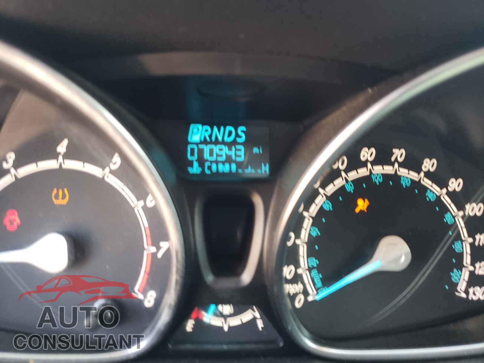 FORD FIESTA 2017 - 3FADP4EJ9HM135921