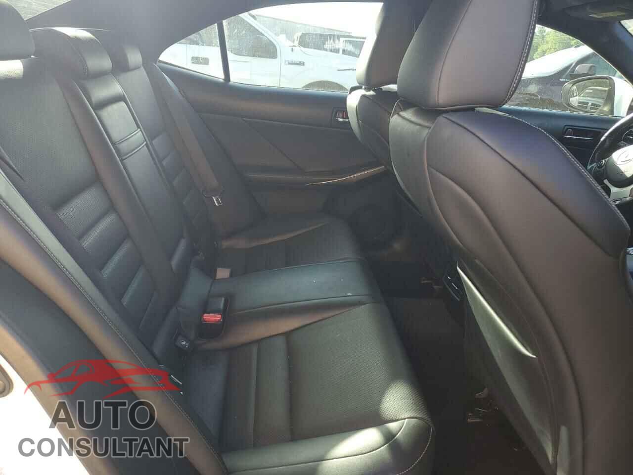 LEXUS IS 2016 - JTHCM1D24G5009556