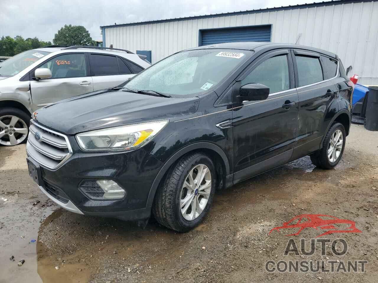 FORD ESCAPE 2017 - 1FMCU0GD3HUC28567