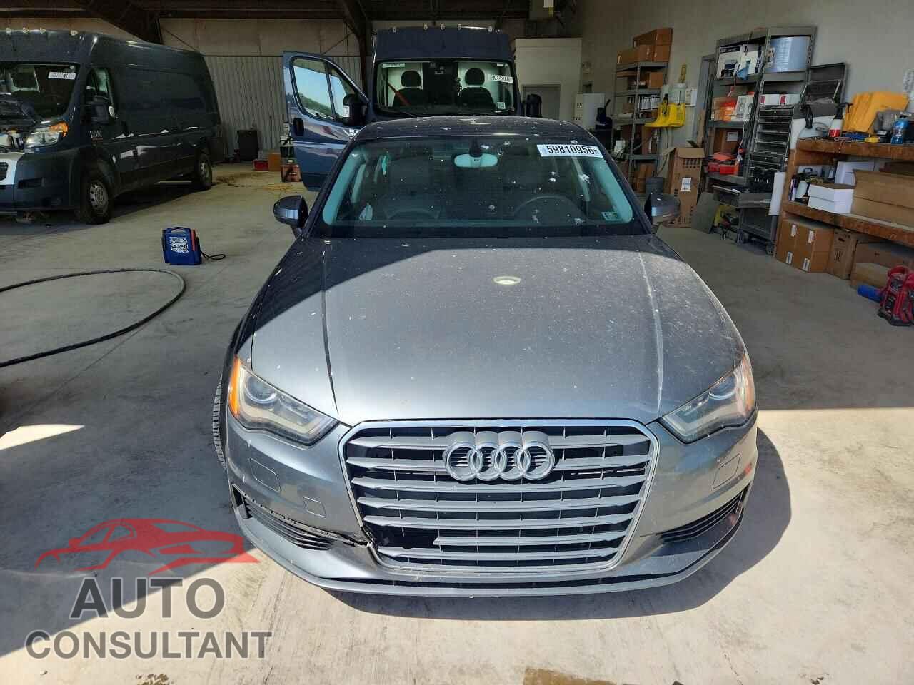 AUDI A3 2015 - WAUACGFF8F1004393