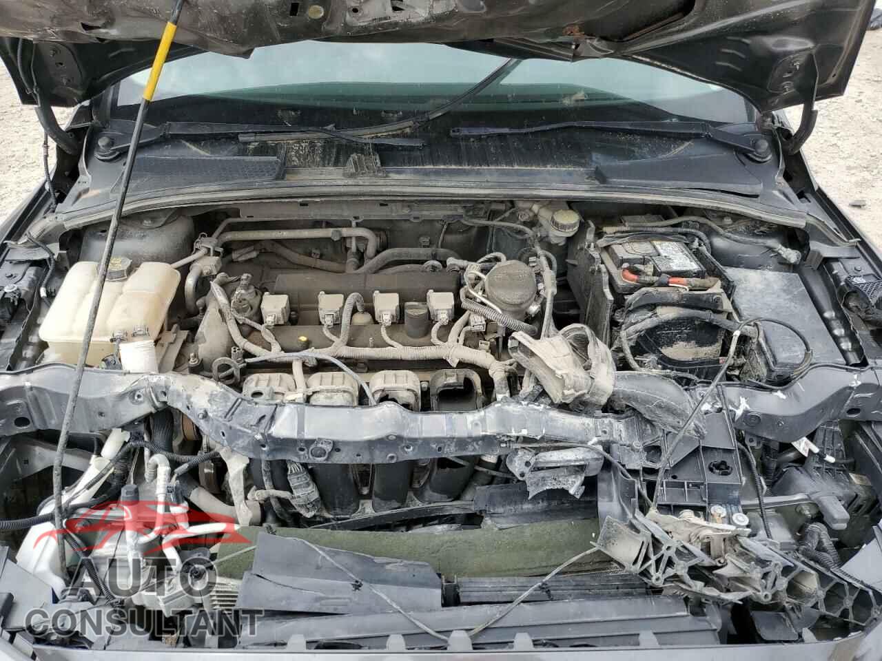 FORD FOCUS 2015 - 1FADP3F24FL357329