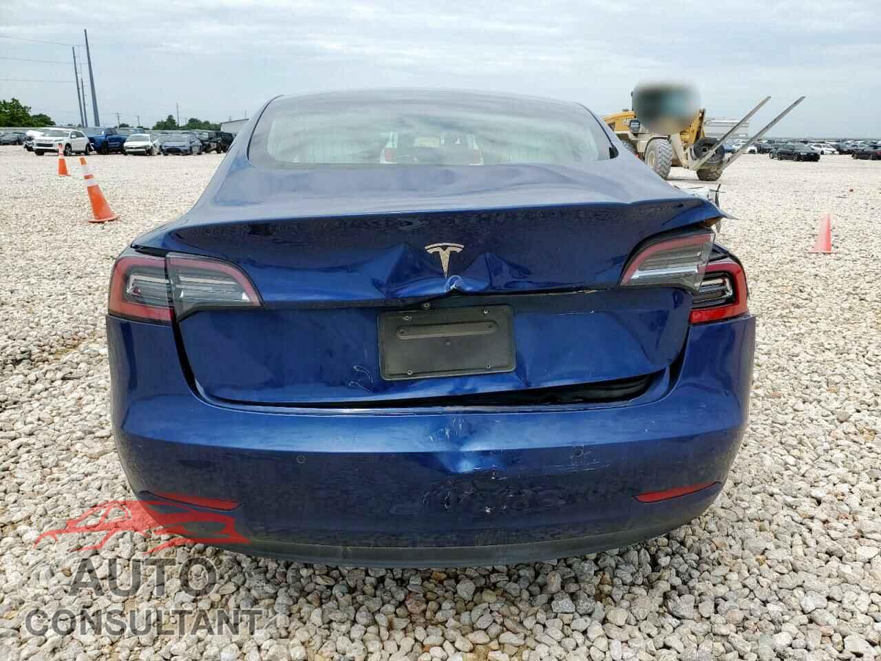 TESLA MODEL 3 2019 - 5YJ3E1EA4KF301932
