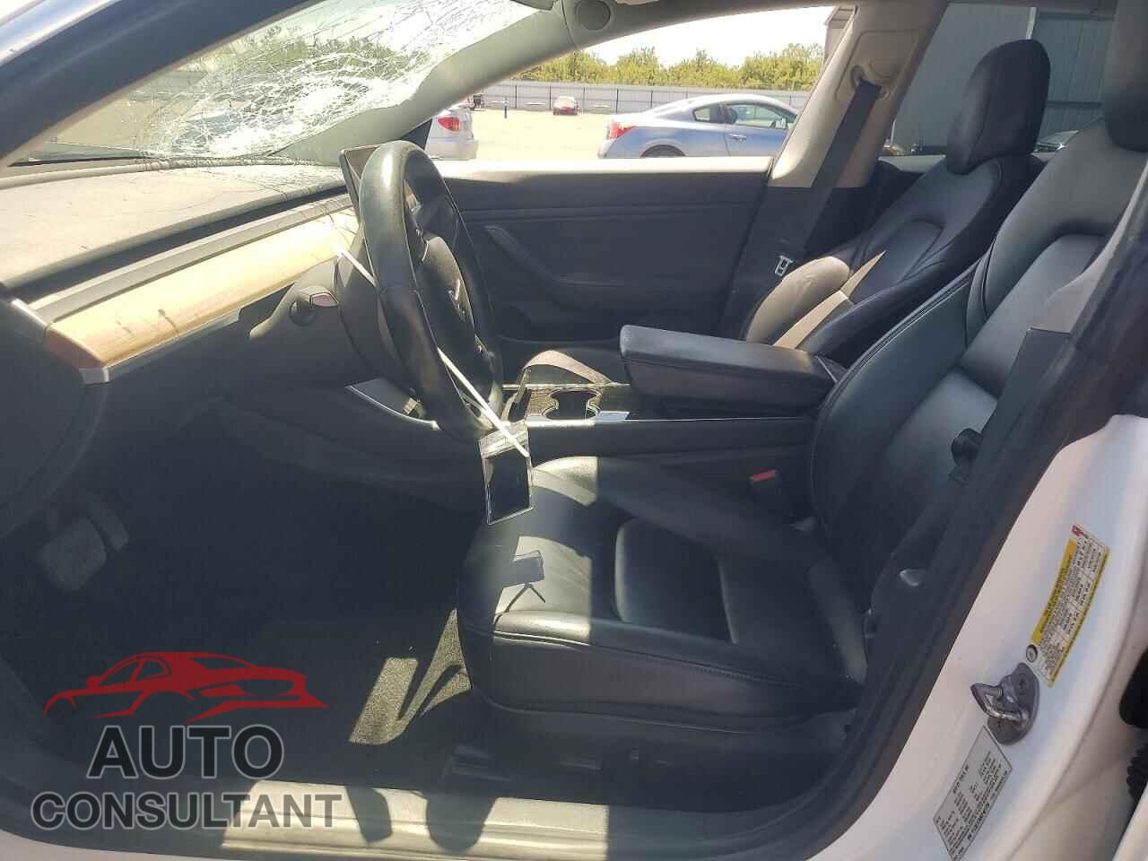 TESLA MODEL 3 2019 - 5YJ3E1EA6KF401739