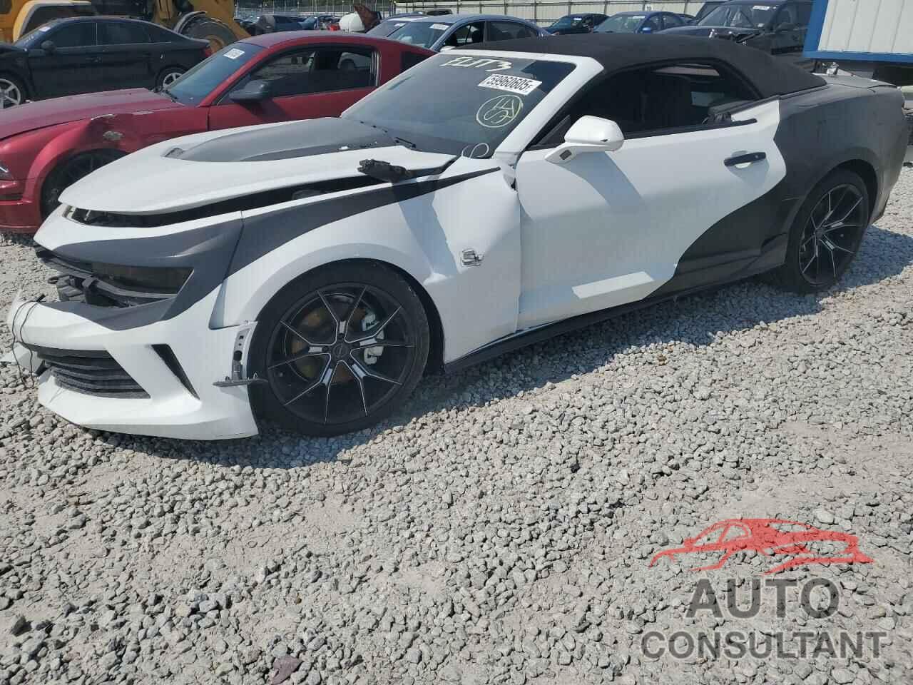 CHEVROLET CAMARO 2018 - 1G1FB3DX1J0146379