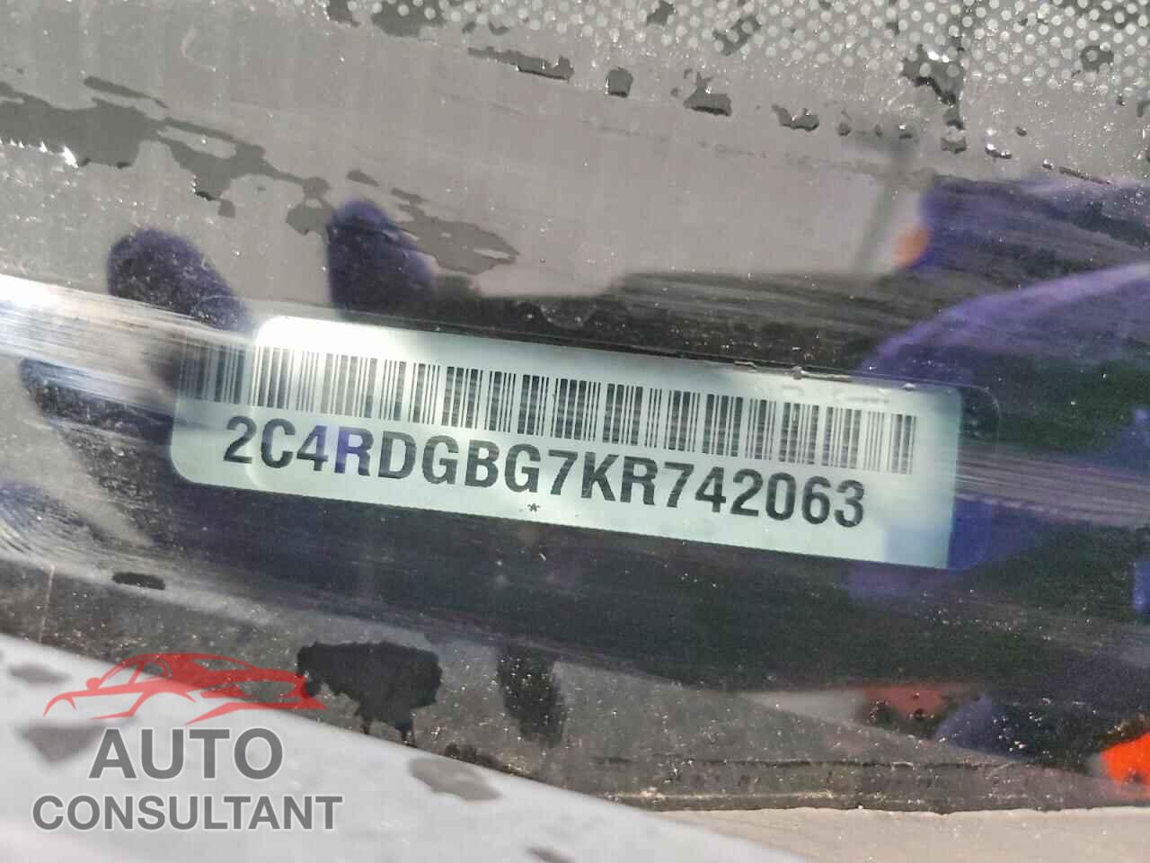 DODGE CARAVAN 2019 - 2C4RDGBG7KR742063