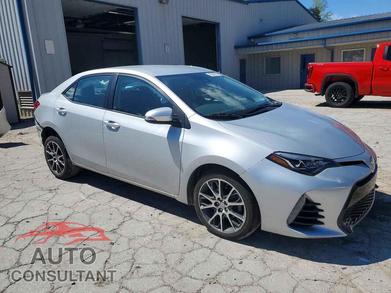 TOYOTA COROLLA 2017 - 5YFBURHE9HP578455