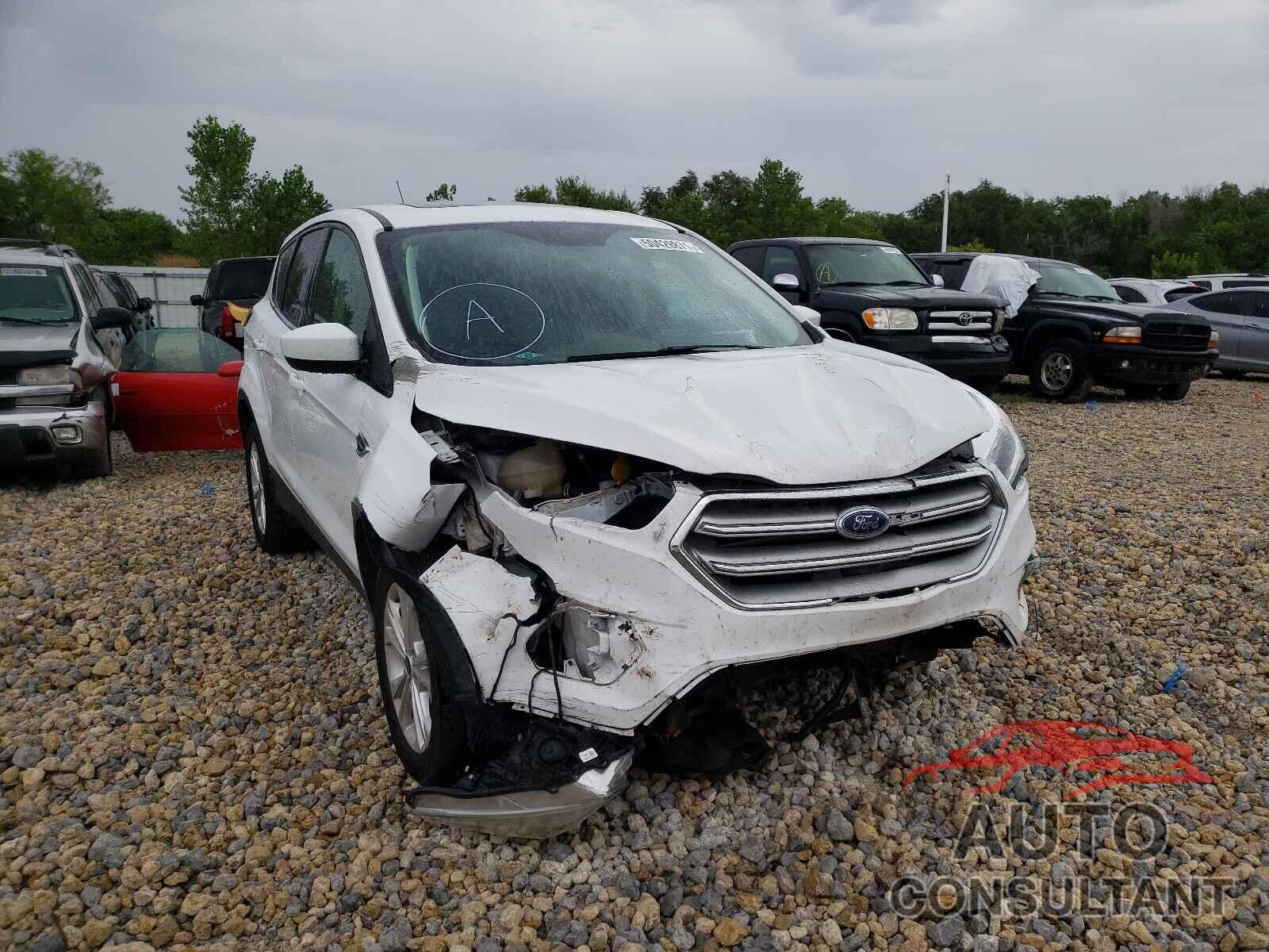 FORD ESCAPE 2017 - 1FMCU0GD1HUD52062
