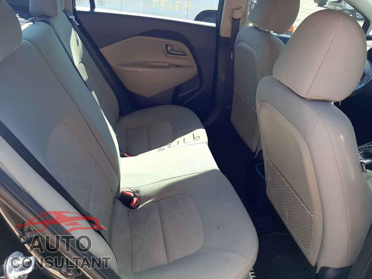 KIA RIO 2017 - KNADM4A35H6061307