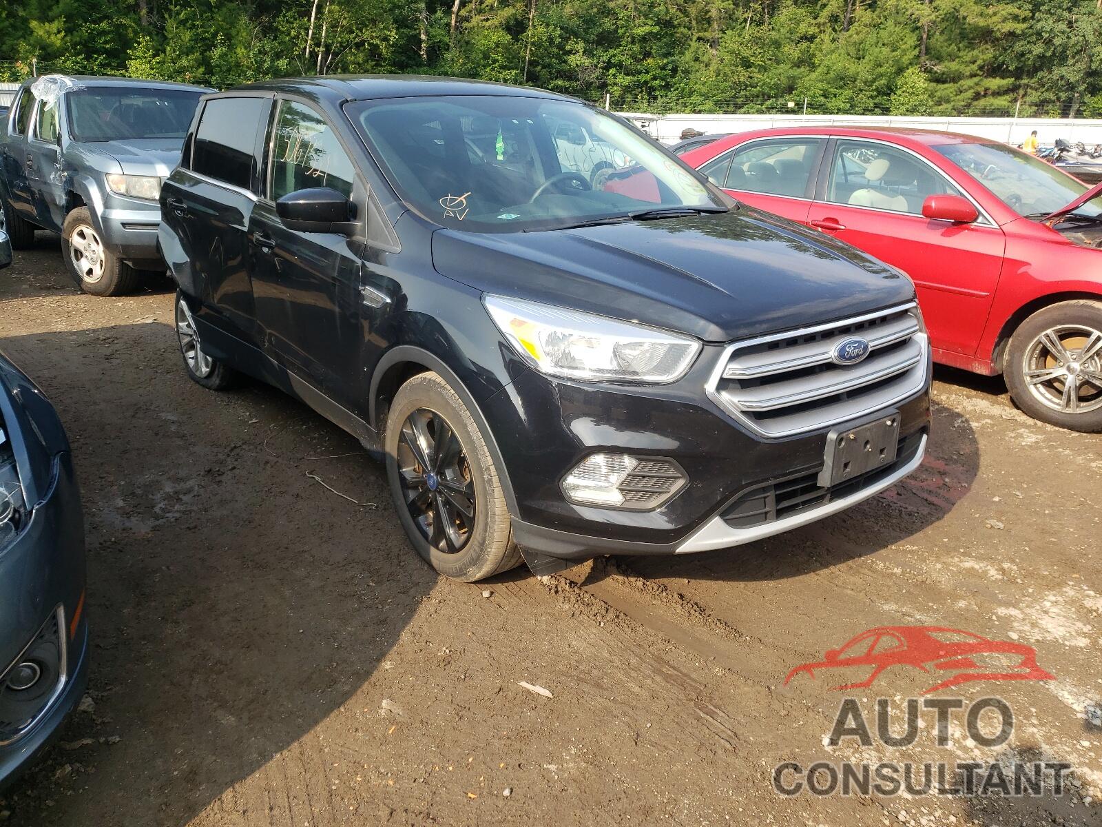 FORD ESCAPE 2017 - 1FMCU9GD1HUA17677
