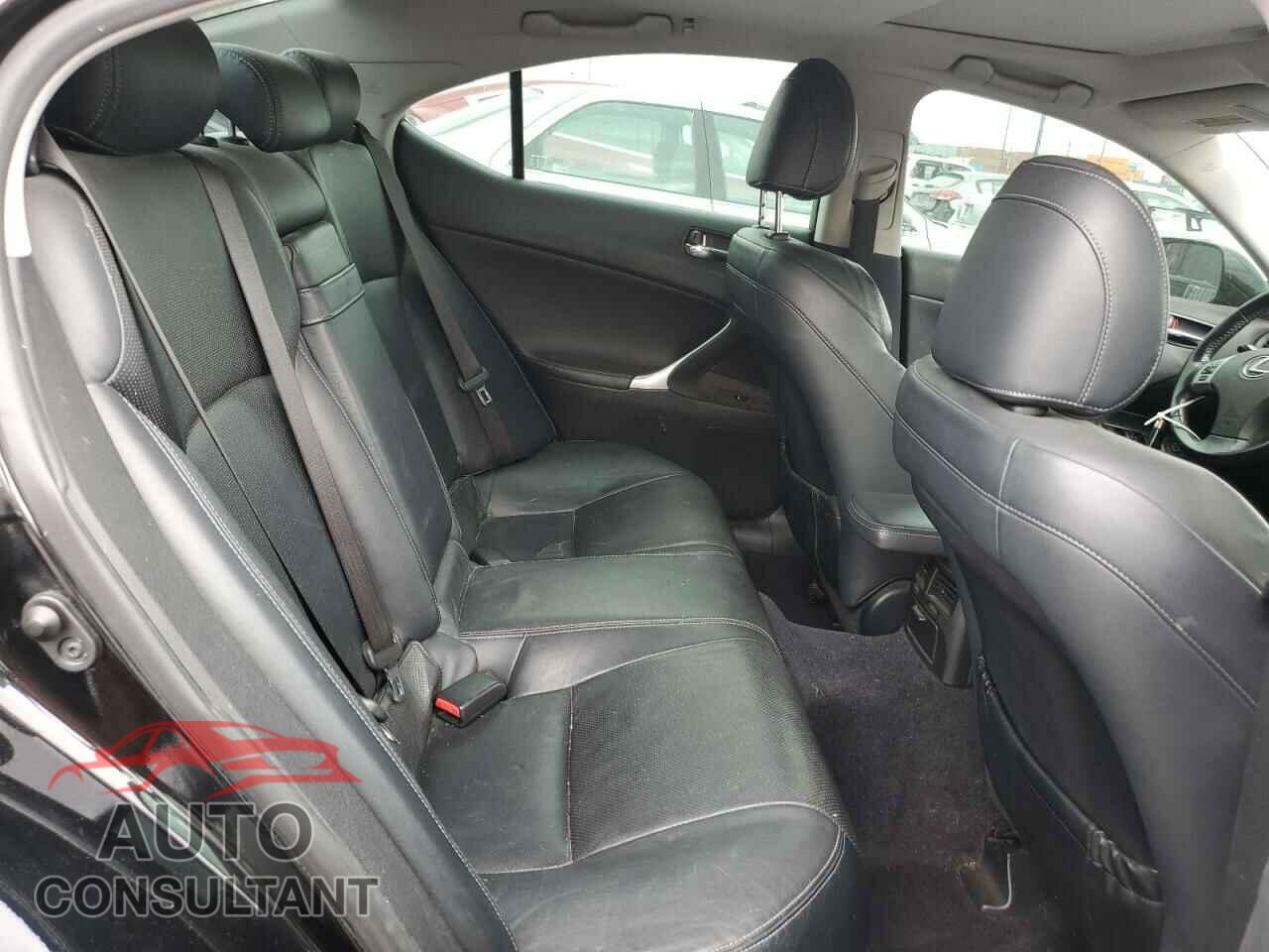 LEXUS IS 2012 - JTHBF5C21C2102643
